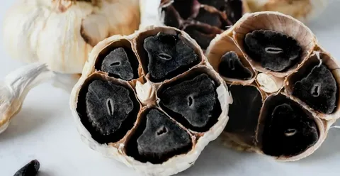 تصویر 4 از سیر سیاه غنچه ستاره دخت + سالم و باکیفیت